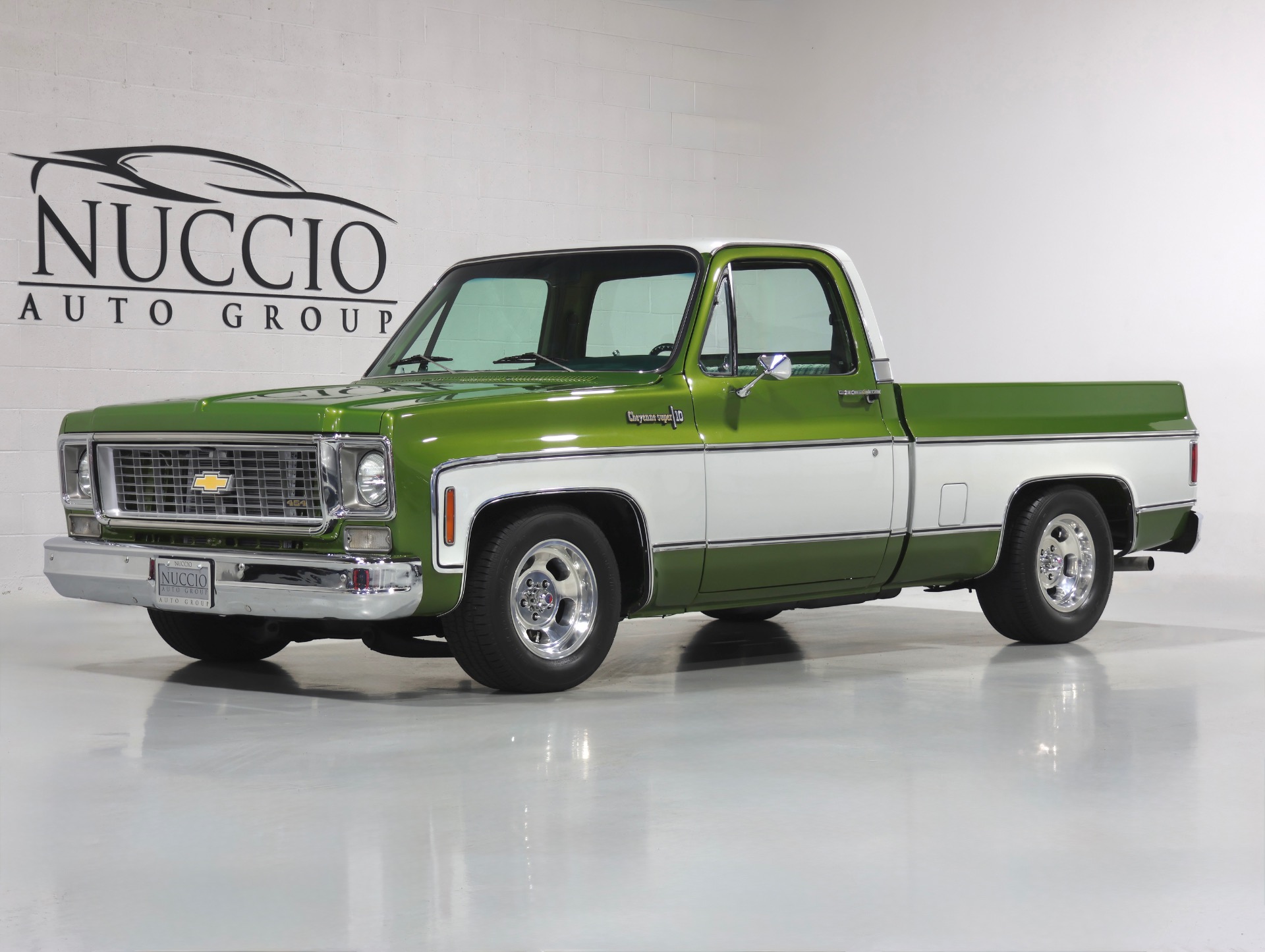 1981 Chevrolet C/K 10 Complete Restomod - 454 CI V8 - TH350 Trans - Gorgeous Build
