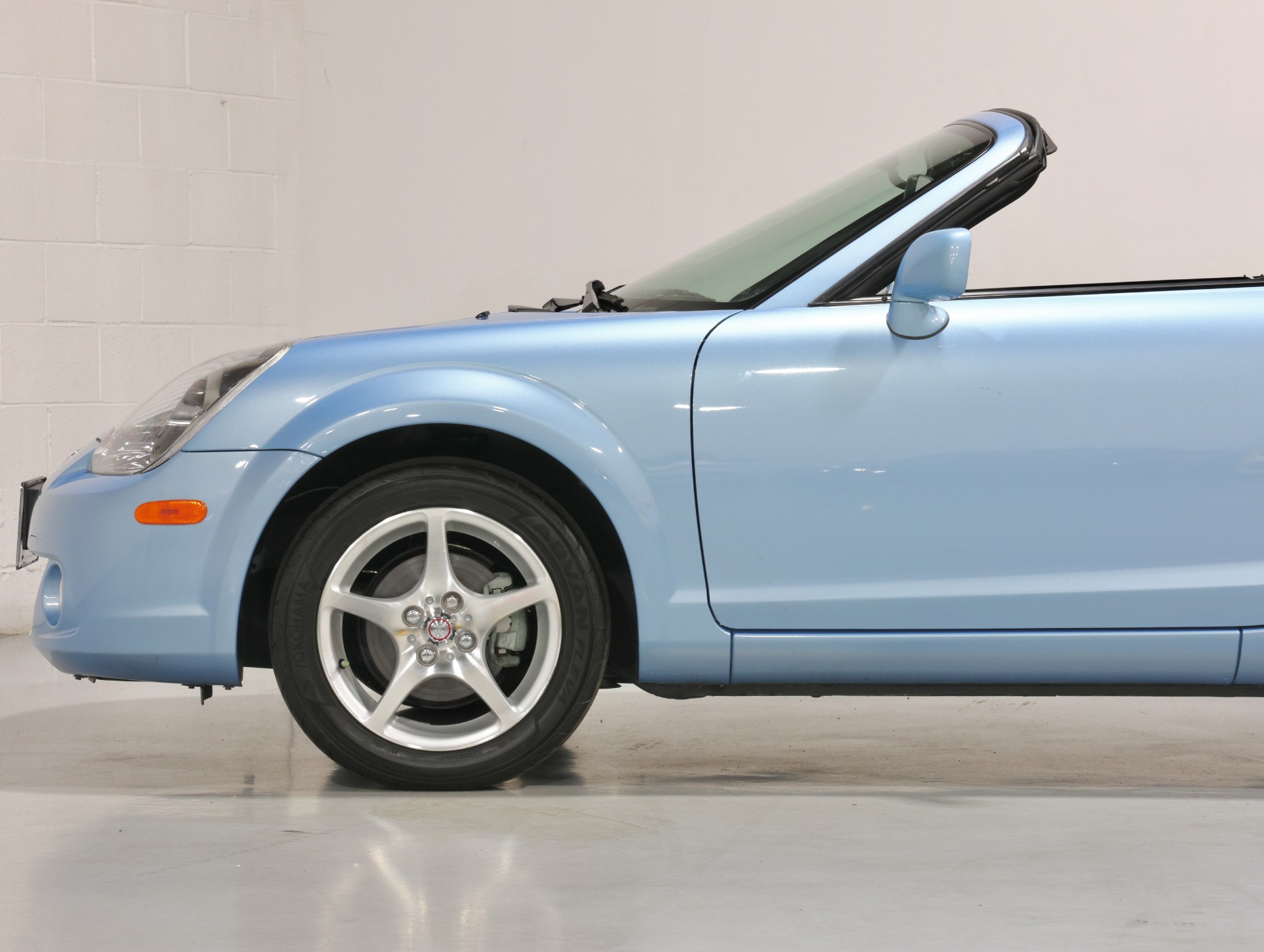 Used 2003 Toyota MR2 Spyder 5 Speed Manual - Only 12K Miles - Rare
