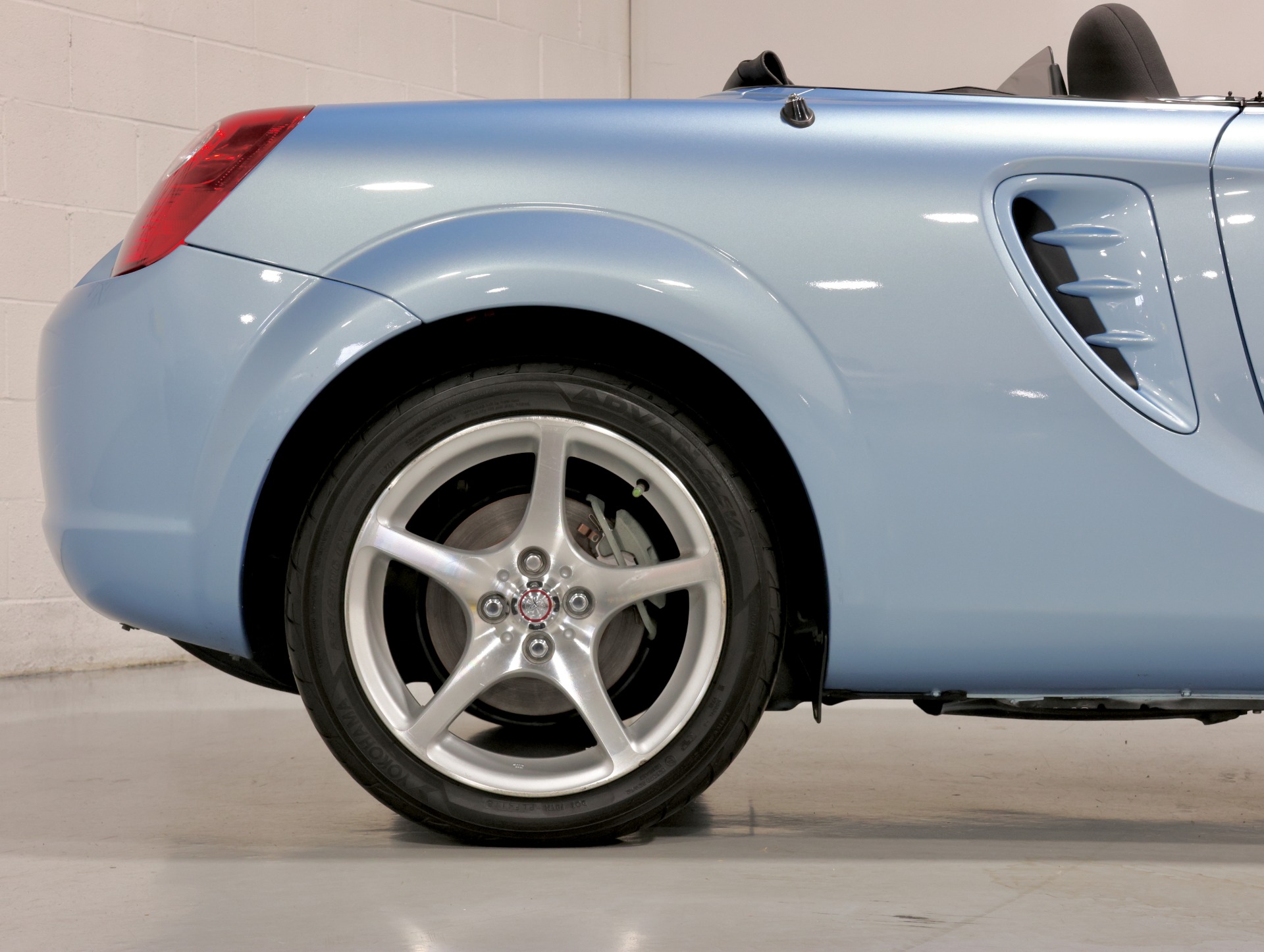 Used 2003 Toyota MR2 Spyder 5 Speed Manual - Only 12K Miles - Rare