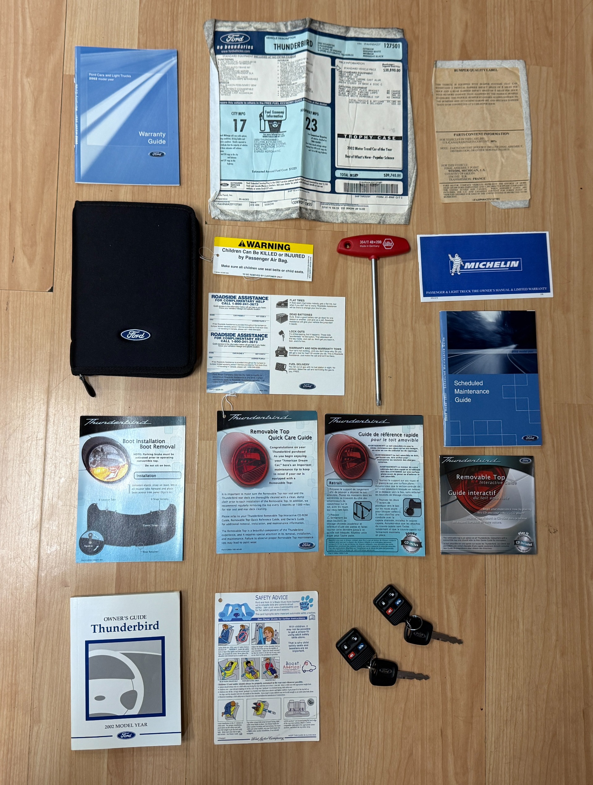 2002 Ford Thunderbird Premium photo 4