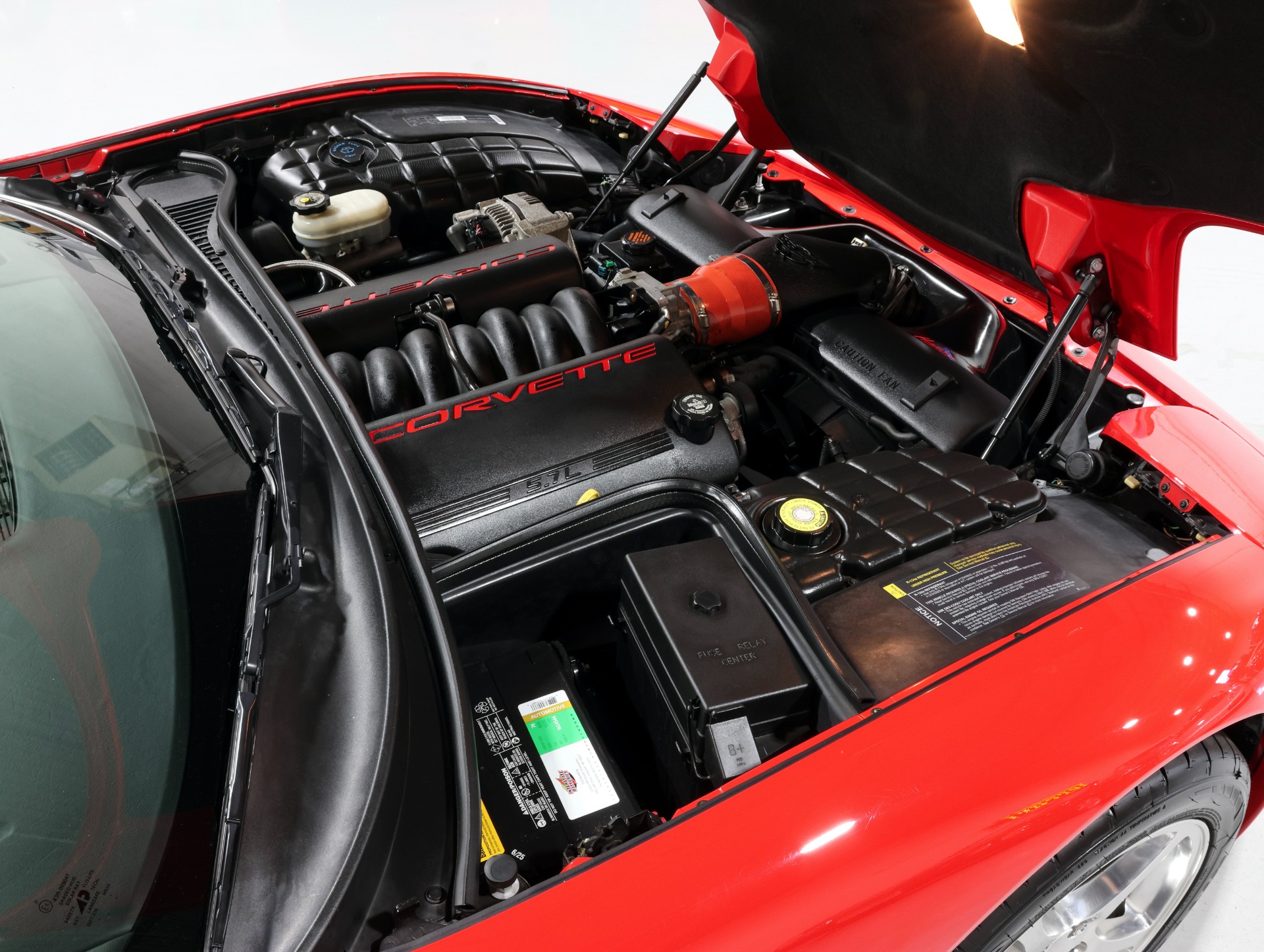 2000 Chevrolet Corvette photo 2