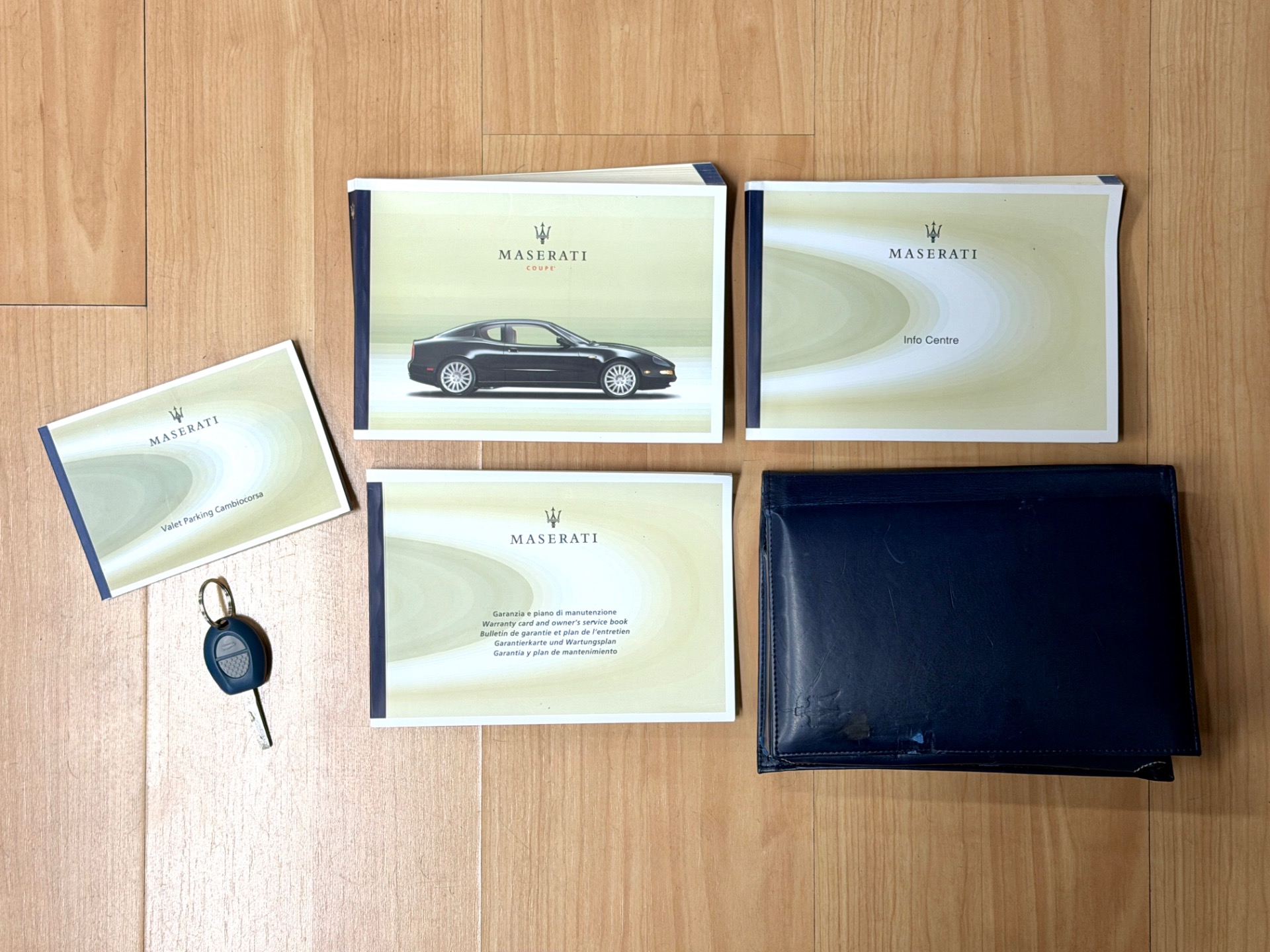 2004 Maserati Coupe Base - Photo 23