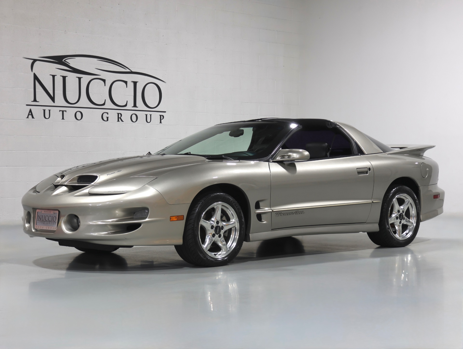 2000 Pontiac Firebird Trans Am's photo
