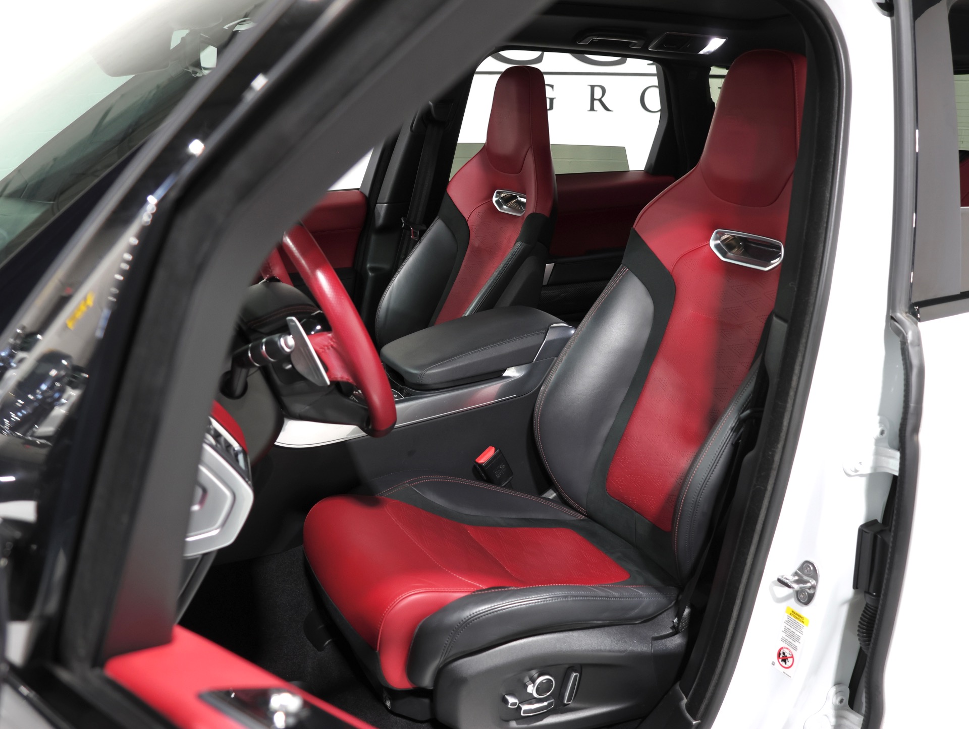 2020 Land Rover Range Rover Sport SVR - Photo 12