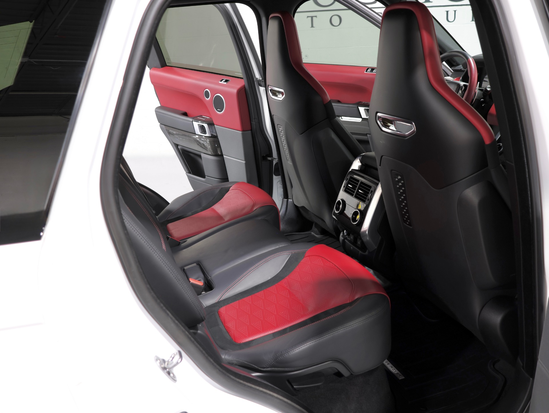 2020 Land Rover Range Rover Sport SVR - Photo 16