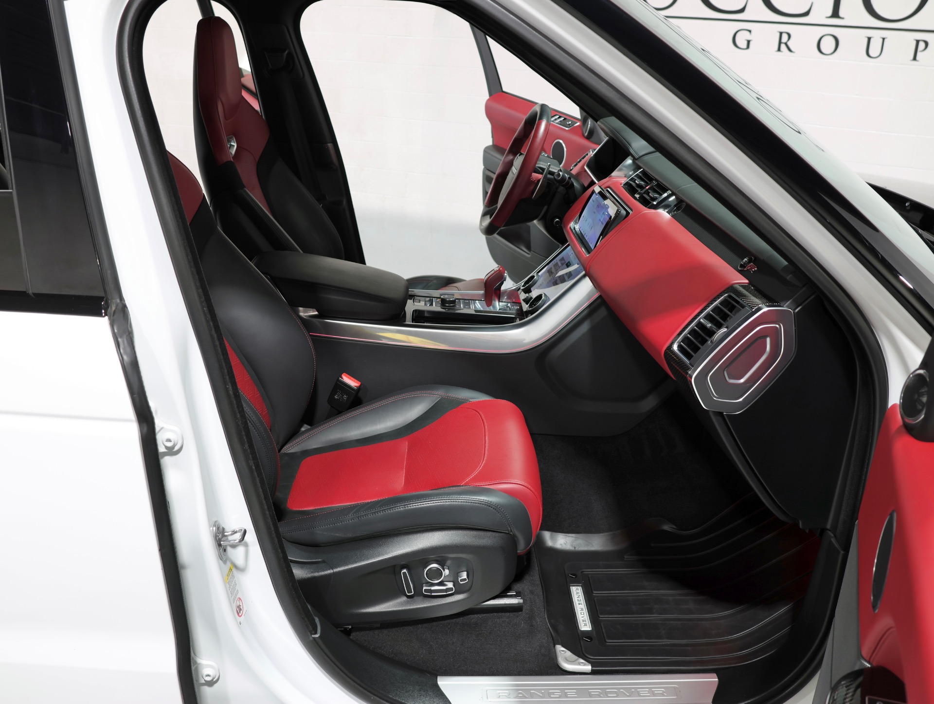 2020 Land Rover Range Rover Sport SVR - Photo 69