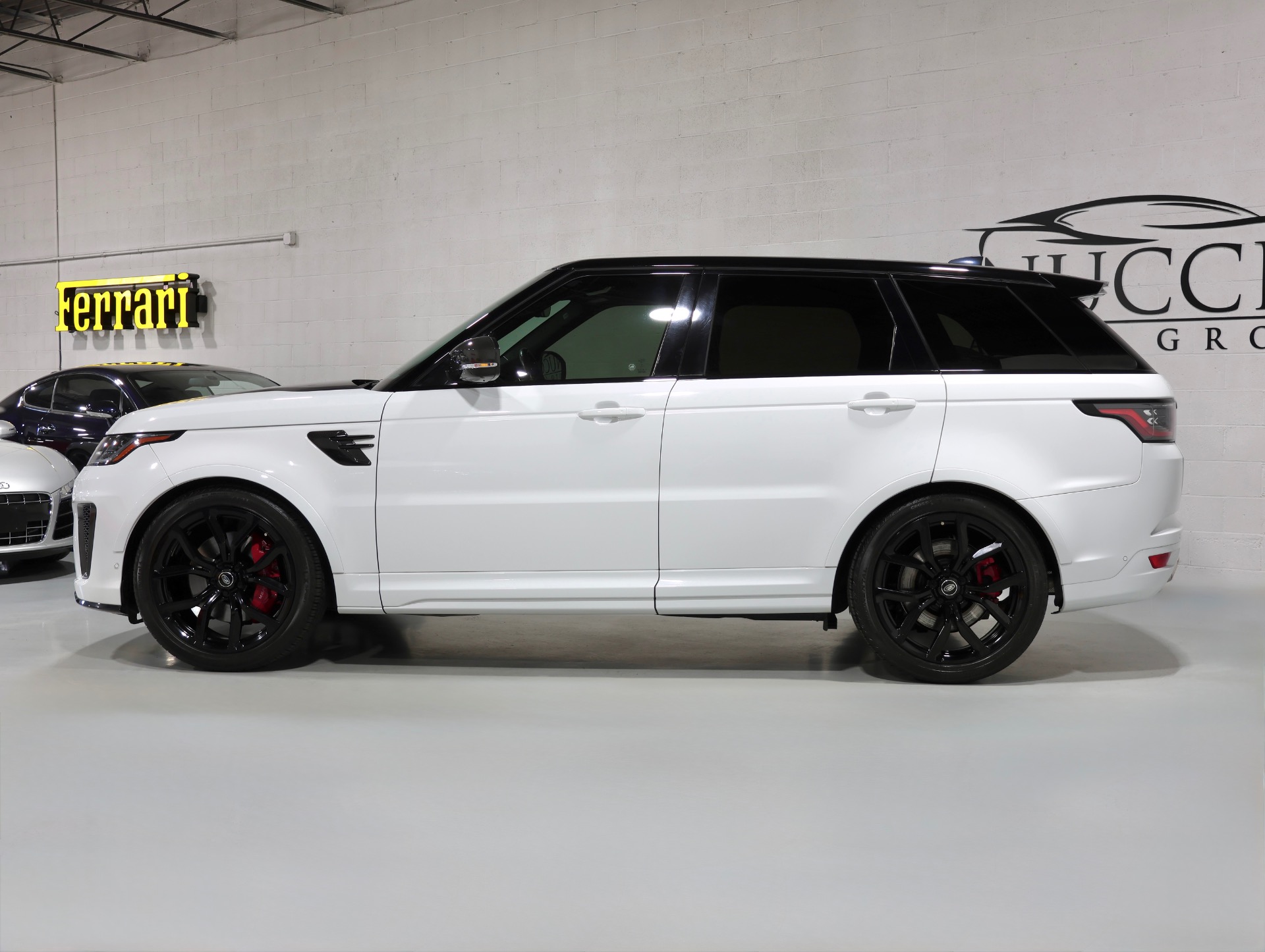 2020 Land Rover Range Rover Sport SVR - Photo 8