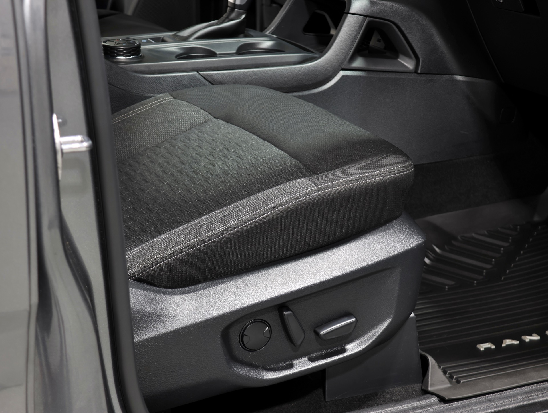 2024 Ford Ranger XLT - Photo 48