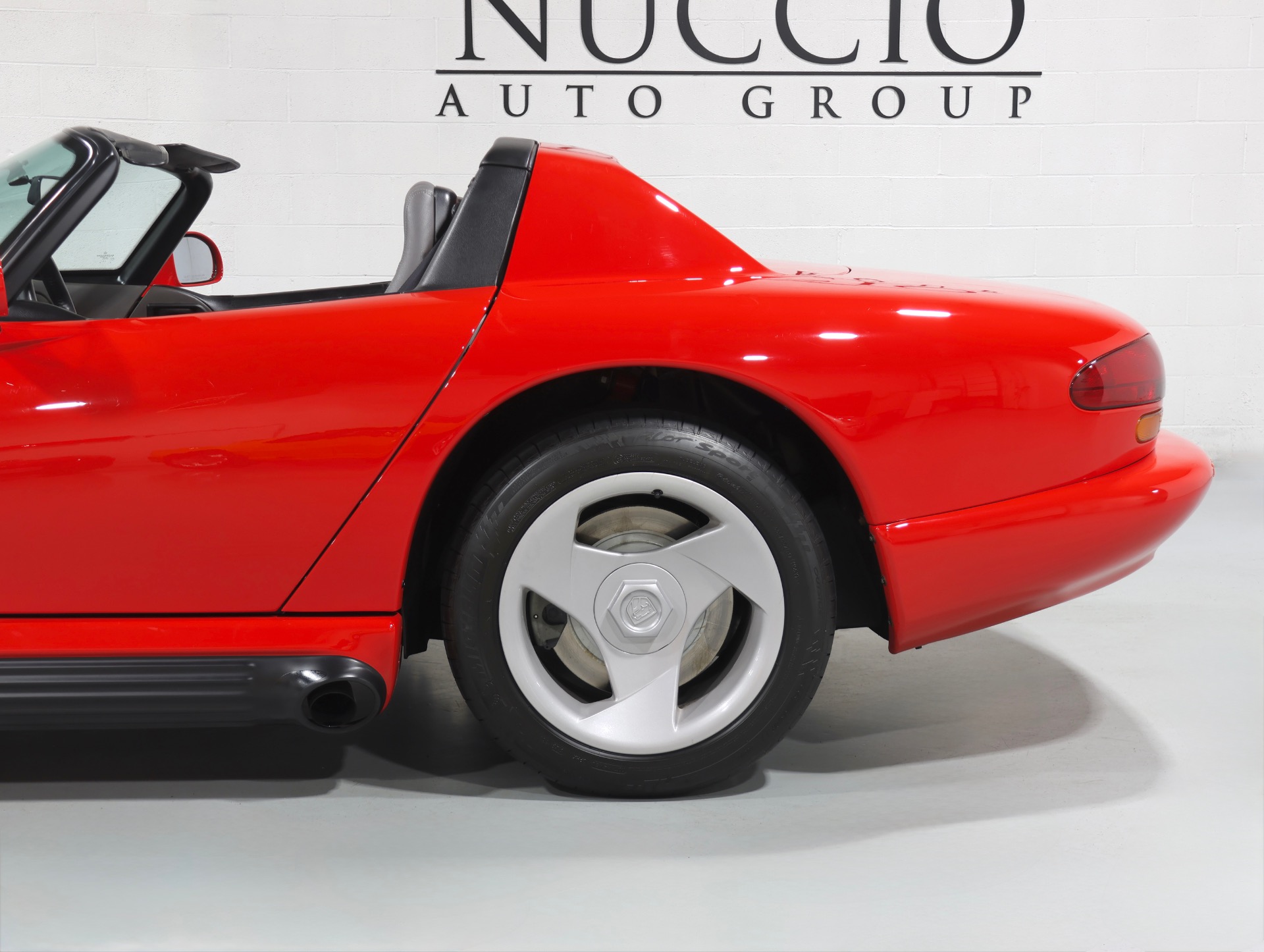 1993 Dodge Viper - Photo 32